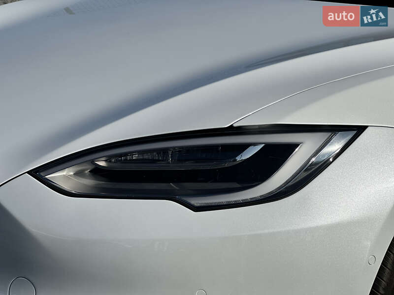 Лифтбек Tesla Model S 2022 в Одессе