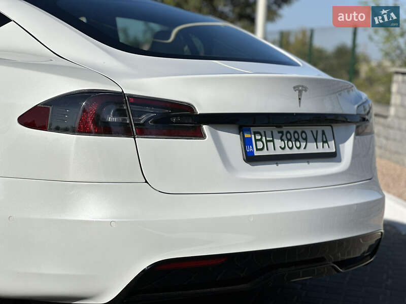 Лифтбек Tesla Model S 2022 в Одессе