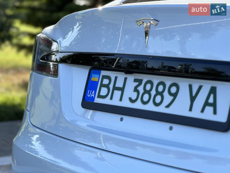 Лифтбек Tesla Model S 2022 в Одессе