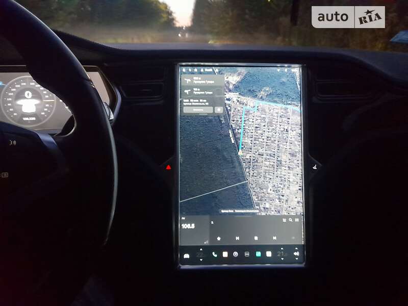 Лифтбек Tesla Model S 2013 в Киеве
