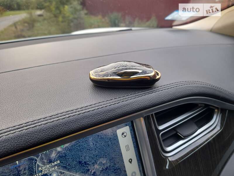 Лифтбек Tesla Model S 2013 в Киеве