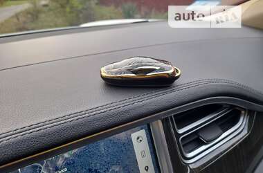 Лифтбек Tesla Model S 2013 в 