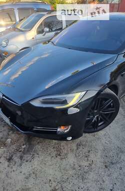 Лифтбек Tesla Model S 2017 в Днепре