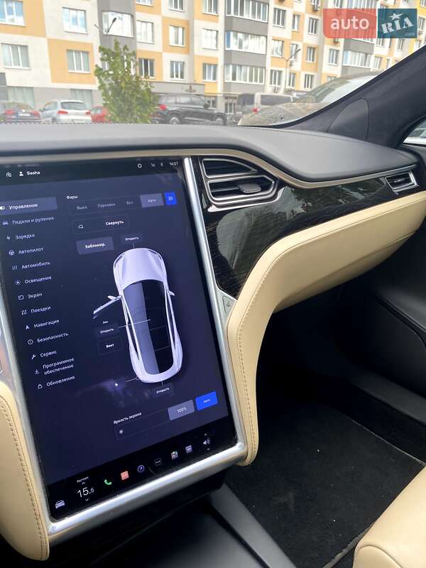 Лифтбек Tesla Model S 2017 в Одессе
