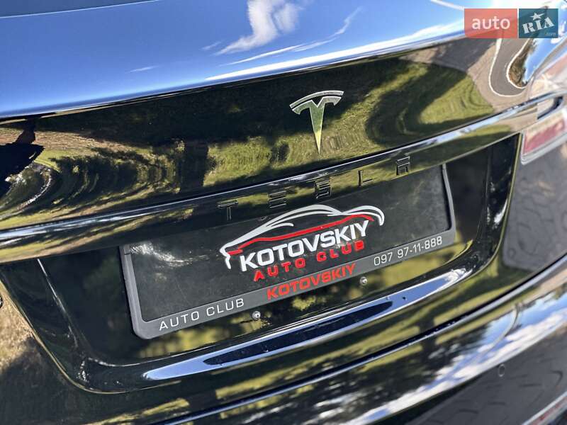 Лифтбек Tesla Model S 2021 в Одессе