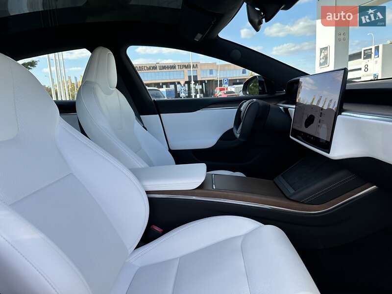 Лифтбек Tesla Model S 2021 в Одессе