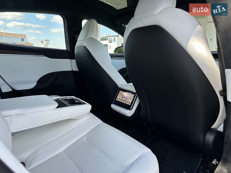 Ліфтбек Tesla Model S 2021 в Одесі