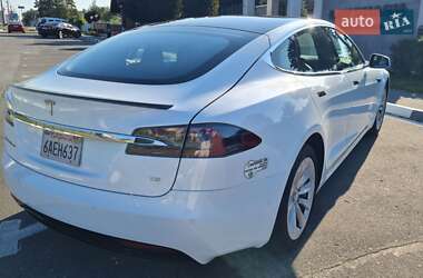 Лифтбек Tesla Model S 2017 в 