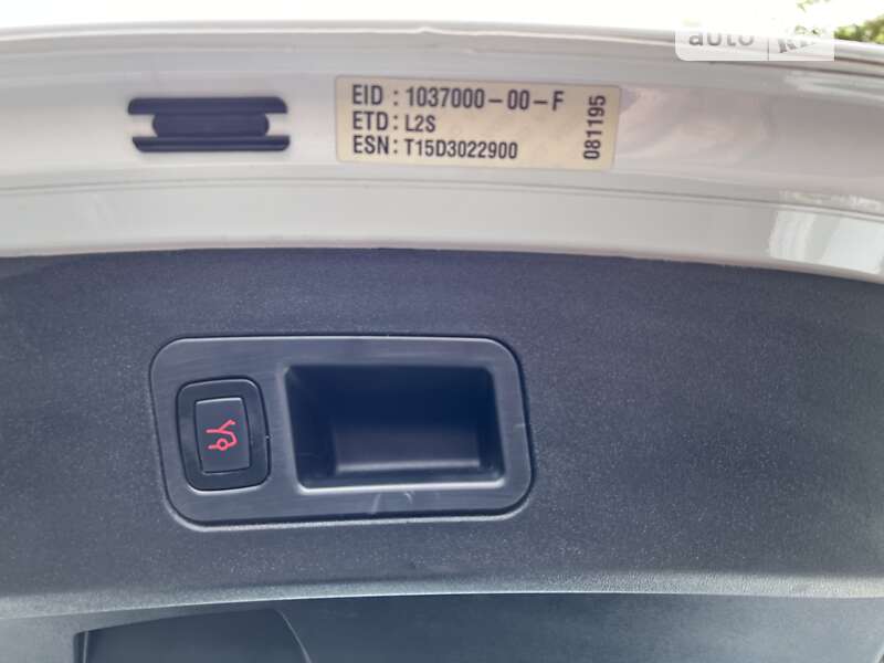 Ліфтбек Tesla Model S 2015 в Івано-Франківську фото 7 Ліфтбек Tesla Model S 2015 в Івано-Франківську