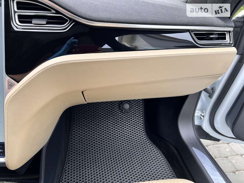 Ліфтбек Tesla Model S 2015 в Івано-Франківську фото 13 Ліфтбек Tesla Model S 2015 в Івано-Франківську