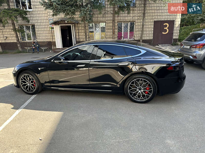 Лифтбек Tesla Model S 2019 в Харькове фото 3 Лифтбек Tesla Model S 2019 в Харькове
