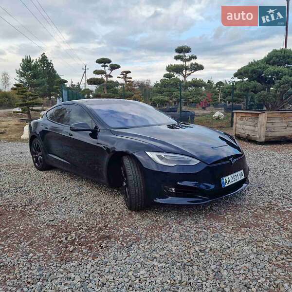 Лифтбек Tesla Model S 2014 в Киеве