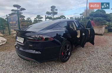 Лифтбек Tesla Model S 2014 в Киеве