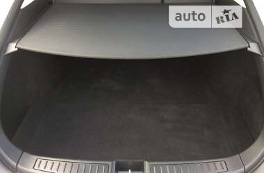 Лифтбек Tesla Model S 2017 в 