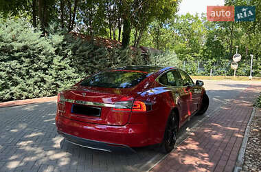 Лифтбек Tesla Model S 2014 в Киеве