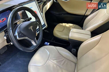 Лифтбек Tesla Model S 2014 в Киеве