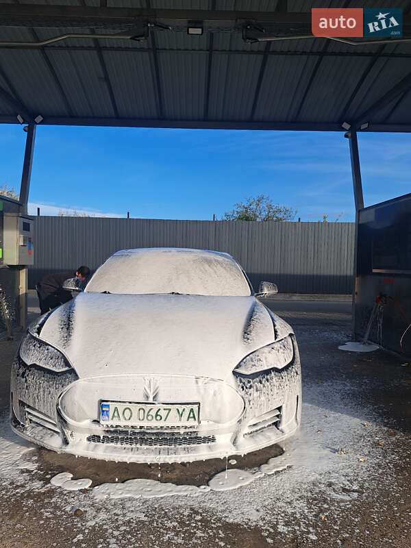 Лифтбек Tesla Model S 2014 в Берегово фото 7 Лифтбек Tesla Model S 2014 в Берегово