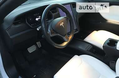 Лифтбек Tesla Model S 2019 в Виннице
