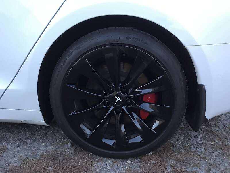 Лифтбек Tesla Model S 2019 в Виннице