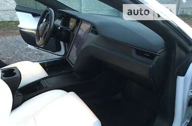 Лифтбек Tesla Model S 2019 в Виннице