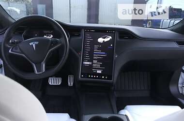Лифтбек Tesla Model S 2019 в Виннице