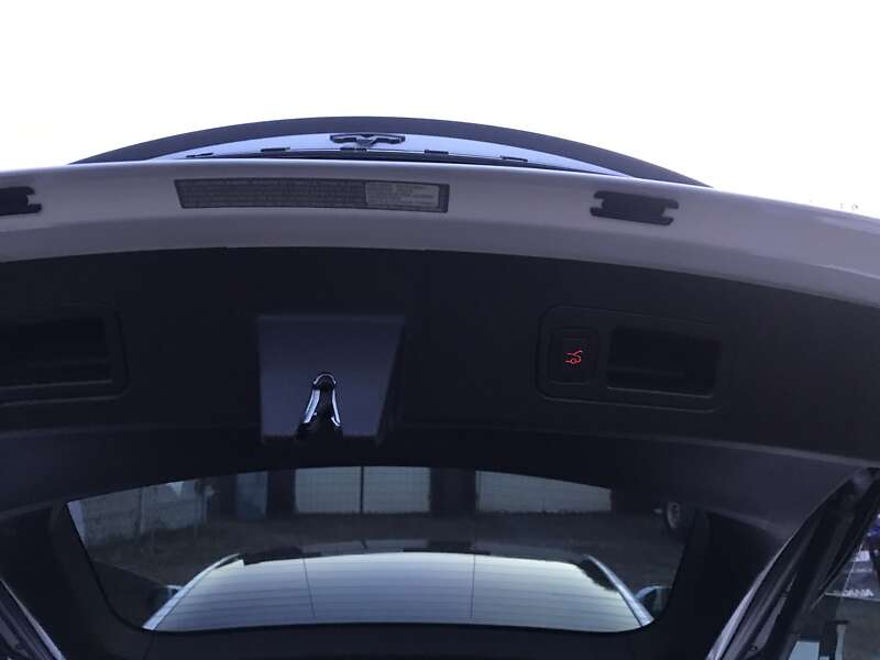 Лифтбек Tesla Model S 2019 в Виннице