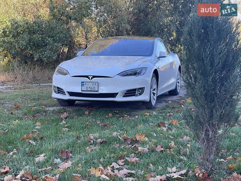 Ліфтбек Tesla Model S 2016 в Білій Церкві