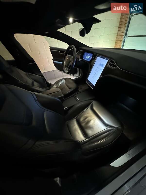 Ліфтбек Tesla Model S 2016 в Білій Церкві