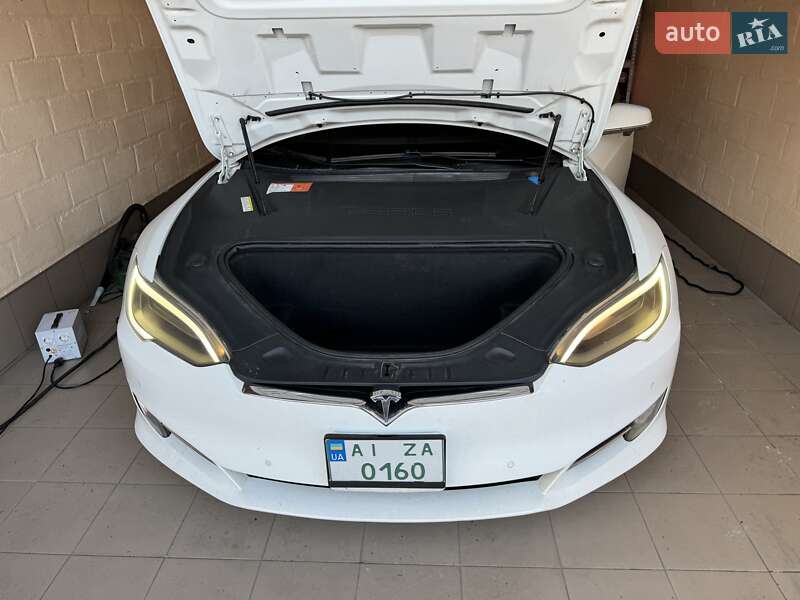 Ліфтбек Tesla Model S 2016 в Білій Церкві