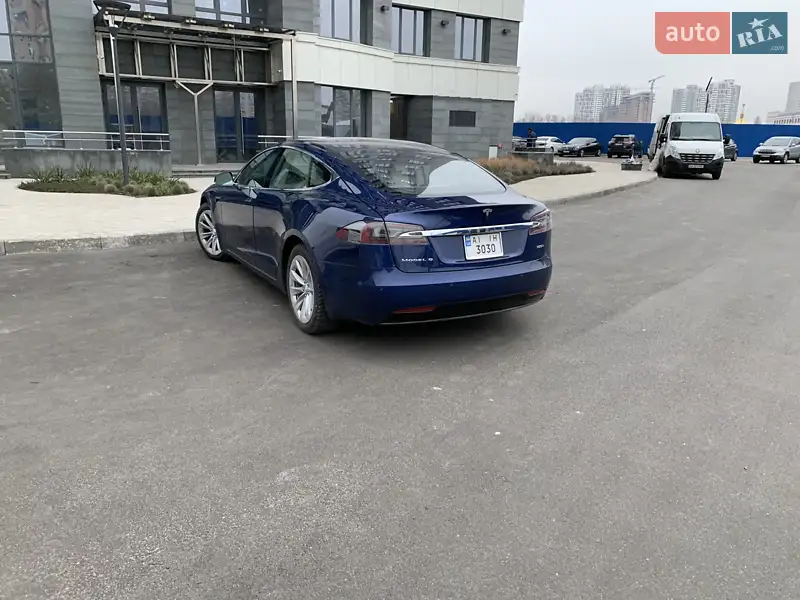 Tesla Model S