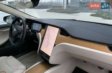Лифтбек Tesla Model S 2019 в Киеве