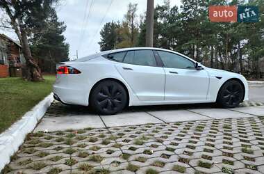 Лифтбек Tesla Model S 2022 в Киеве