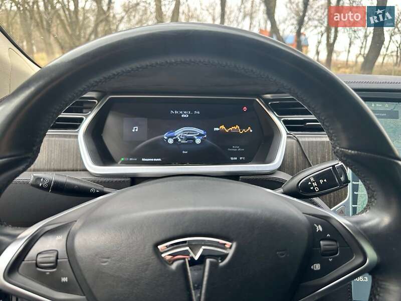 Лифтбек Tesla Model S 2013 в Одессе