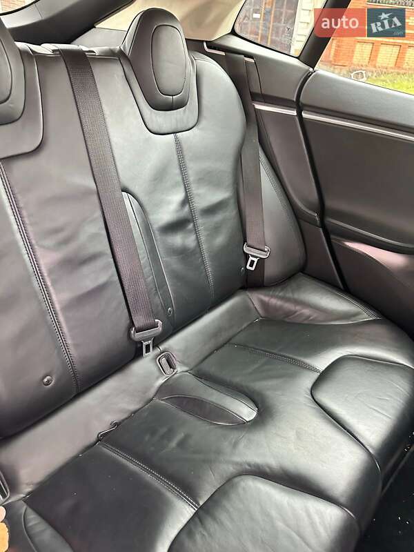 Лифтбек Tesla Model S 2013 в Одессе