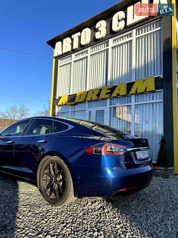 Лифтбек Tesla Model S 2018 в Черновцах