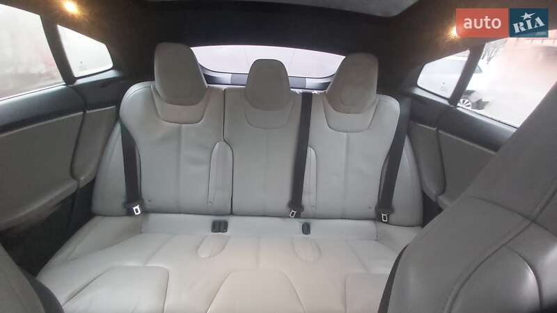 Лифтбек Tesla Model S 2015 в Харькове фото 11 Лифтбек Tesla Model S 2015 в Харькове