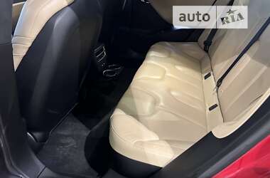Лифтбек Tesla Model S 2016 в 