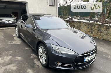 Ліфтбек Tesla Model S 2015 в 