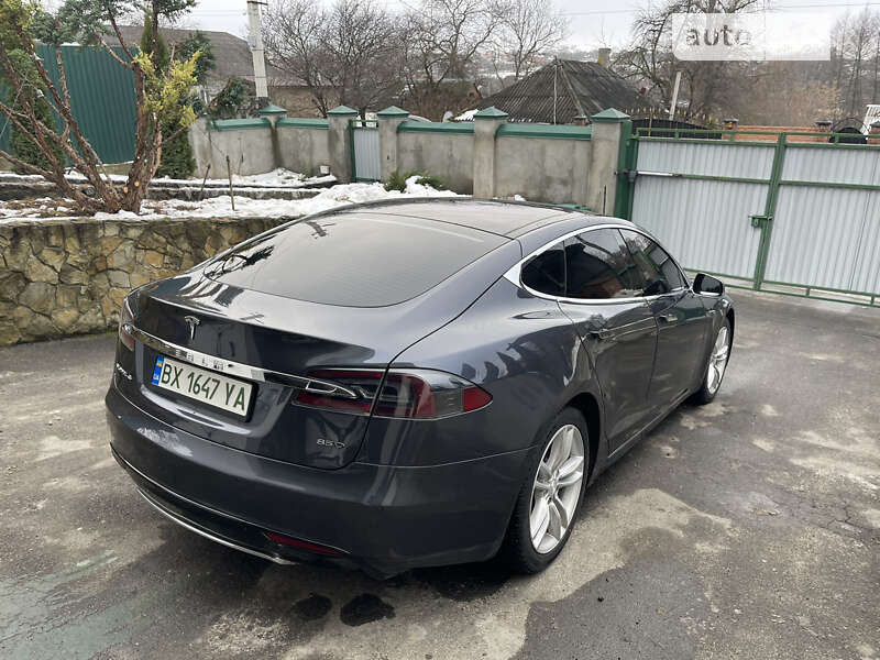 Лифтбек Tesla Model S 2015 в Хмельницком фото 2 Лифтбек Tesla Model S 2015 в Хмельницком