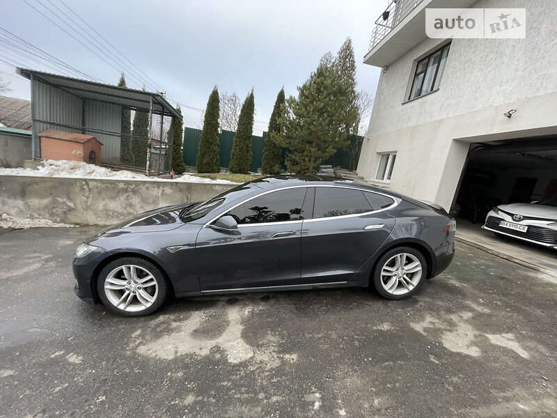 Лифтбек Tesla Model S 2015 в Хмельницком фото 5 Лифтбек Tesla Model S 2015 в Хмельницком