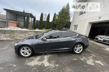 Ліфтбек Tesla Model S 2015 в 