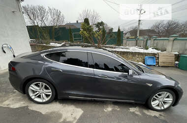 Ліфтбек Tesla Model S 2015 в 