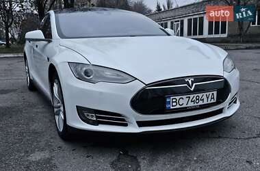 Ліфтбек Tesla Model S 2014 в Львові