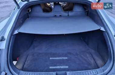 Ліфтбек Tesla Model S 2014 в Львові