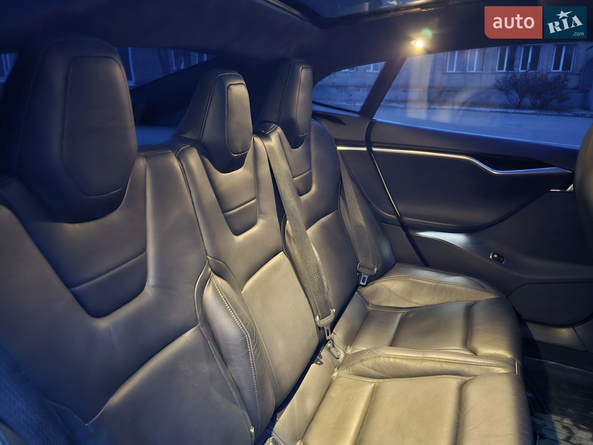 2014 Tesla Model S - мініатюра 16