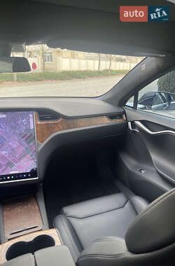 Ліфтбек Tesla Model S 2019 в 