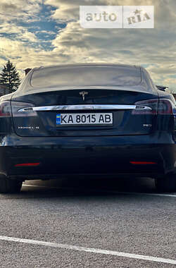 Лифтбек Tesla Model S 2016 в Житомире