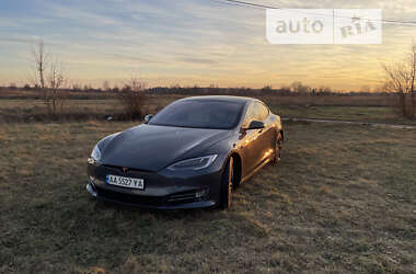 Ліфтбек Tesla Model S 2020 в Броварах