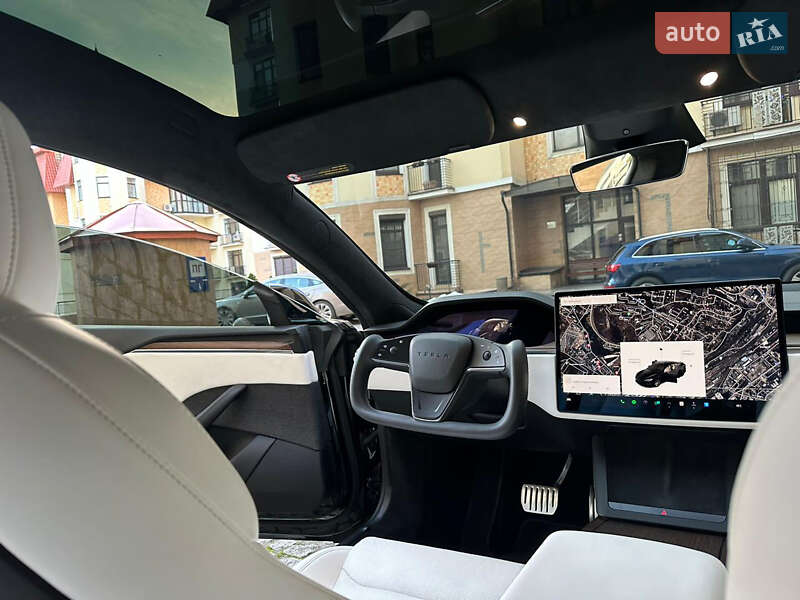 Лифтбек Tesla Model S 2022 в Киеве