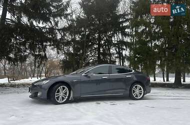 Ліфтбек Tesla Model S 2015 в Києві